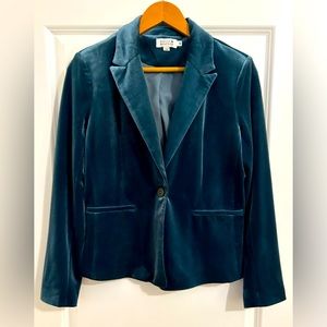 New condition Molly Bracken size M light teal velvet jacket/blazer